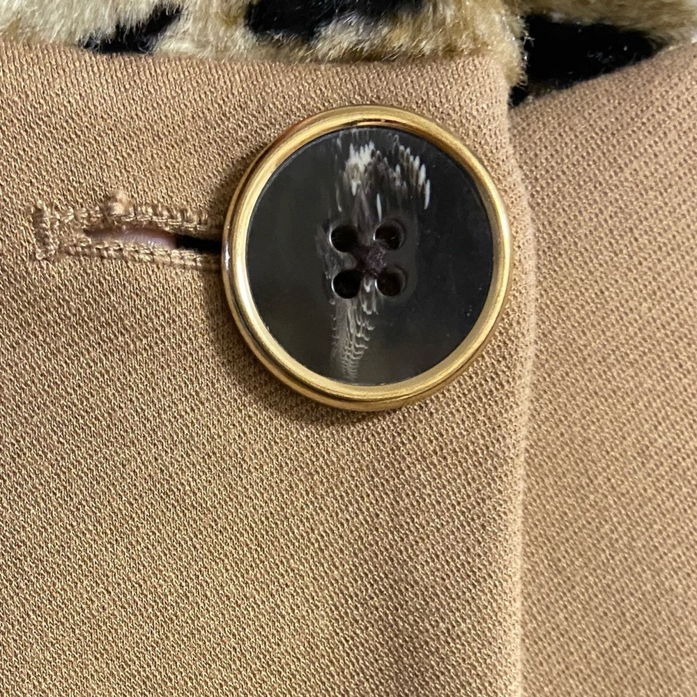 Chico's Camel Faux Fur Collar Button Front Jacket XL - Picture 6 of 8